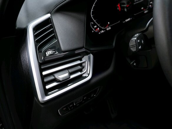 2019 BMW X5 40i IV (G05/G18), чёрный, 7090000 рублей - вид 23