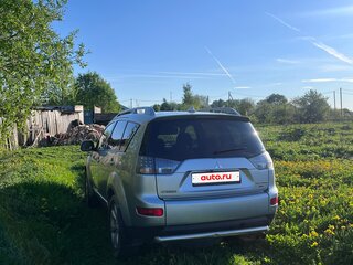 2007 Mitsubishi Outlander II, серебристый, 700000 рублей, вид 4