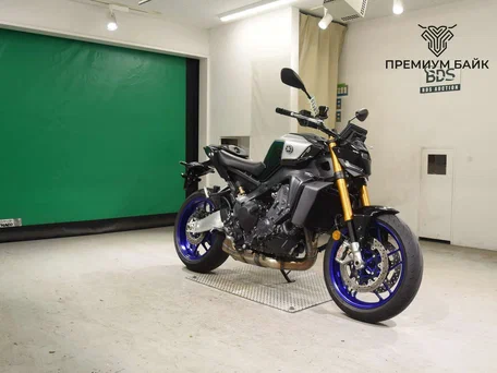 2024 Yamaha MT-09 (FZ-09), чёрный, 1399000 рублей, вид 3