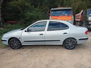 2002 Renault Megane I Рестайлинг, серый, 320000 рублей, вид 4