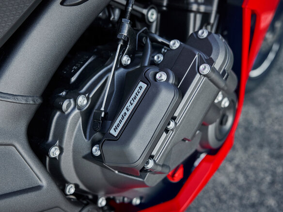 2026 Honda CBR 650R, красный, 1490000 рублей - вид 9