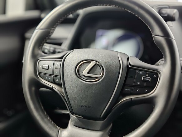 2021 Lexus UX 200 I, белый, 2999000 рублей - вид 22