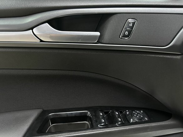 2016 Ford Mondeo V, белый, 1347000 рублей - вид 16