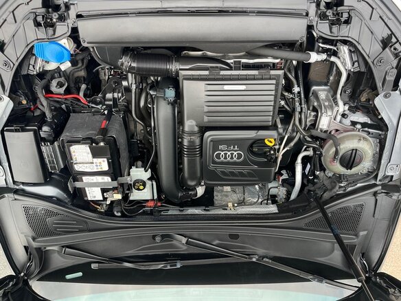 2018 Audi A3 III (8V) Рестайлинг, серебристый, 1670700 рублей - вид 8