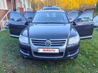 2008 Volkswagen Touareg I Рестайлинг, чёрный, 950000 рублей, вид 2