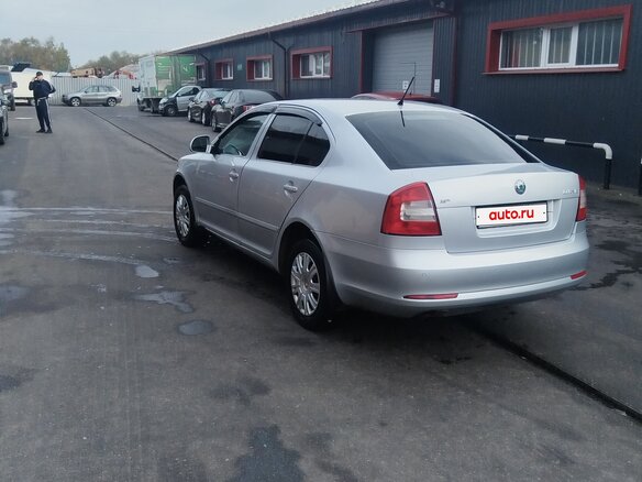 2012 Skoda Octavia II (A5) Рестайлинг, серебристый, 500000 рублей - вид 5