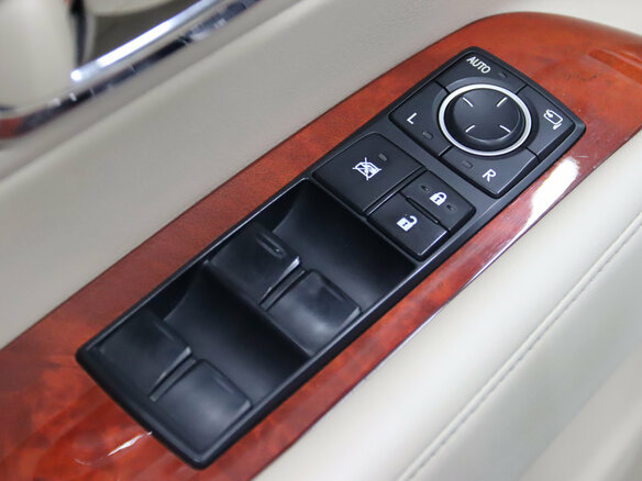 2010 Lexus RX 350 III, белый - вид 33