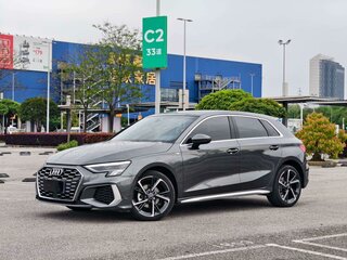 2023 Audi A3 Sportback 35 TFSI IV (8Y), серый, 1820000 рублей, вид 3