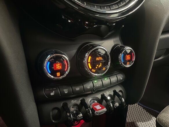 2016 Mini Hatch Cooper S III (F55/F56), синий, 2058000 рублей - вид 17