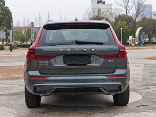 2026 Volvo XC60 II Рестайлинг 3, серый, 5985404 рублей, вид 5