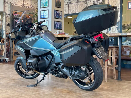 2025 BMW R 1300 RT, зелёный, 3590000 рублей, вид 4