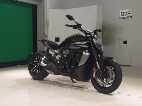 2026 Ducati Diavel V4, фиолетовый, 3250000 рублей, вид 1