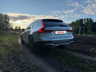 2017 Volvo V90 Cross Country I, белый, 2990000 рублей, вид 4