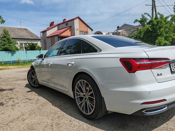 2021 Audi A6 40 TDI V (C8), белый, 3650000 рублей - вид 5