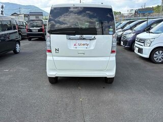 2022 Honda N-BOX II Рестайлинг, белый, 730000 рублей, вид 5