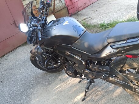 2024 Bajaj Dominar 400, чёрный, 419999 рублей, вид 5