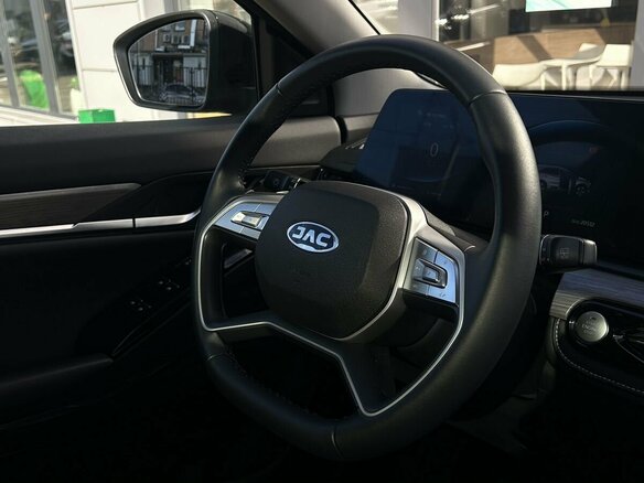 2023 JAC JS6, чёрный, 1850000 рублей - вид 24