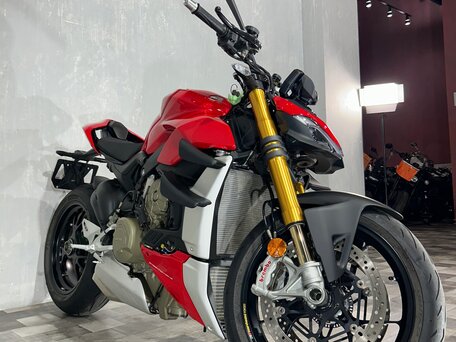 2020 Ducati Streetfighter V4, красный, 1810000 рублей, вид 4