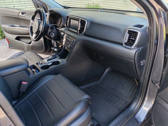 2018 Kia Sportage IV, серый, 1800000 рублей - вид 10