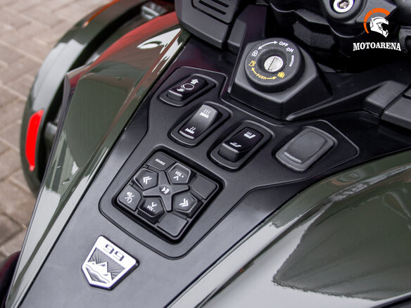 2023 BRP Can-Am Spyder, зелёный, 2173598 рублей - вид 10
