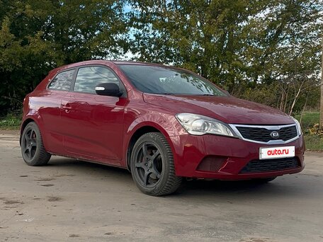 2011 Kia Ceed I Рестайлинг, красный, 550000 рублей, вид 2