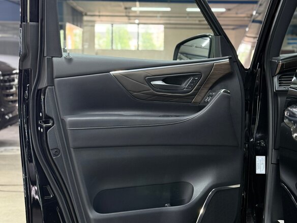 2023 Toyota Alphard IV, чёрный, 13999000 рублей - вид 8