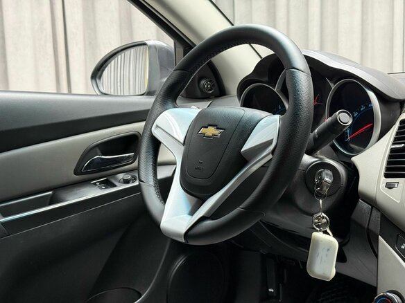 2011 Chevrolet Cruze I, серый, 779000 рублей - вид 13