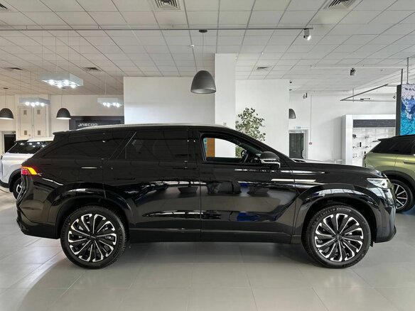 2026 Jaecoo J8, чёрный - вид 3
