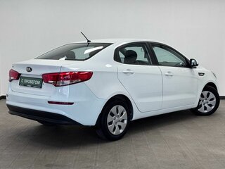 2015 Kia Rio III Рестайлинг, белый, 999000 рублей, вид 2