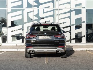 2022 BMW X3 30i xDrive III (G01) Рестайлинг, чёрный, 4400000 рублей, вид 4