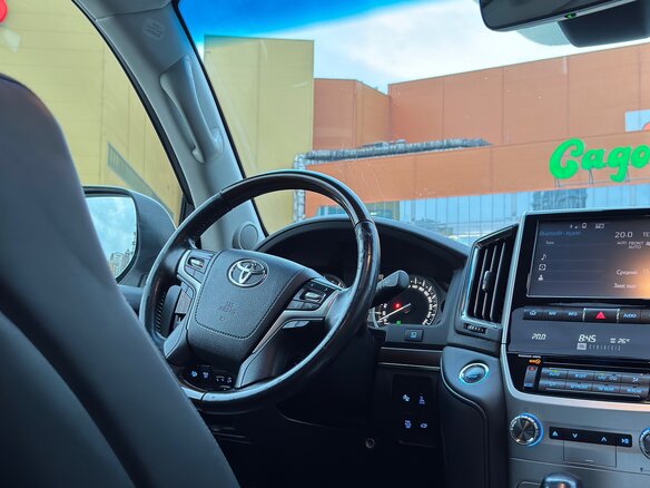 2016 Toyota Land Cruiser 200 Series Рестайлинг 2, белый - вид 13