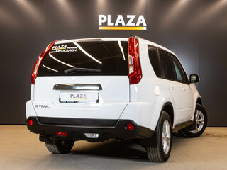 2013 Nissan X-Trail II Рестайлинг, белый, 1450000 рублей, вид 4