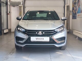 2026 Lada (ВАЗ) Vesta I Рестайлинг (NG), серебристый, 1755000 рублей, вид 2