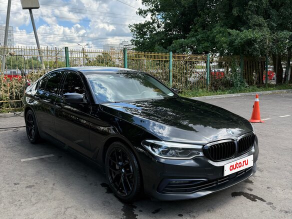 2019 BMW 5 серии 530d VII (G30/G31/G38), чёрный, 3900000 рублей - вид 1