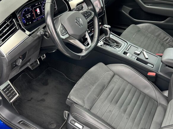 2021 Volkswagen Passat B8 Рестайлинг, синий, 3320000 рублей - вид 11
