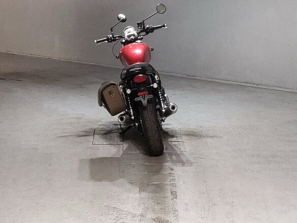 2020 Triumph Street Twin, красный, 859000 рублей - вид 3