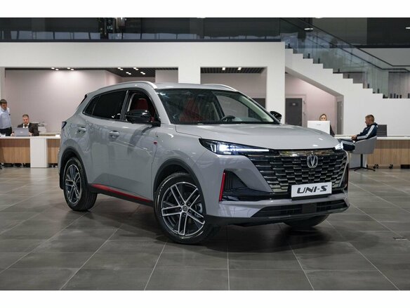 2026 Changan UNI-S I, серебристый, 3229900 рублей - вид 2