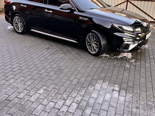 2018 Kia Optima IV Рестайлинг, чёрный, 2550000 рублей, вид 4