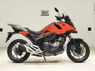 2025 Honda NC 750X, красный, 1277000 рублей, вид 2