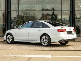 2018 Audi A6 IV (C7) Рестайлинг, белый, 1595000 рублей, вид 4