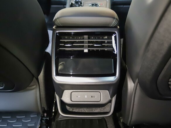 2026 Geely Monjaro I Рестайлинг, чёрный, 5140000 рублей - вид 15