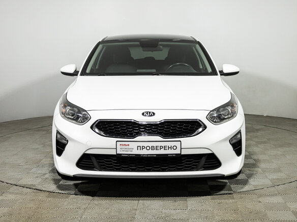 2019 Kia Ceed III, белый, 1899700 рублей - вид 1