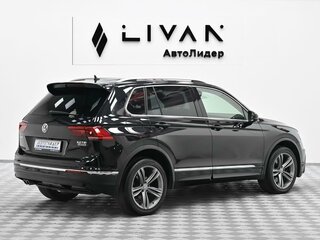 2018 Volkswagen Tiguan II, чёрный, 2485000 рублей, вид 4