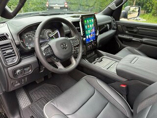 2026 Ram 1500 Crew Cab V Рестайлинг, чёрный, 9899000 рублей, вид 3