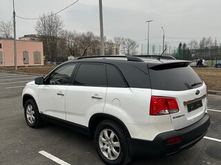 2011 Kia Sorento II, белый, 1350000 рублей, вид 3