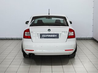 2013 Skoda Octavia II (A5) Рестайлинг, белый, 1049000 рублей, вид 4