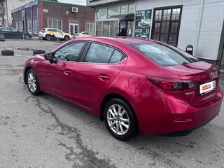 2018 Mazda 3 III (BM) Рестайлинг, красный, 1500000 рублей, вид 4