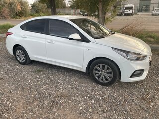 2019 Hyundai Solaris II, белый, 1190000 рублей, вид 3