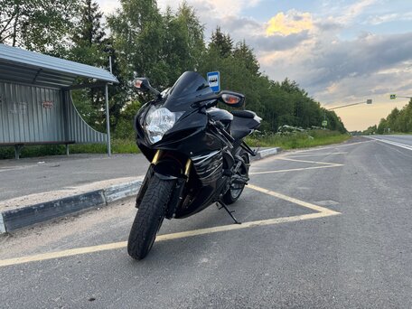 2011 Suzuki GSX-R 750, чёрный, 750000 рублей, вид 4