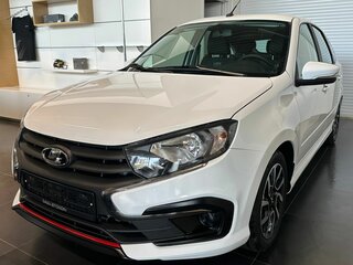 2026 Lada (ВАЗ) Granta Sport I Рестайлинг, белый, 1627000 рублей, вид 1